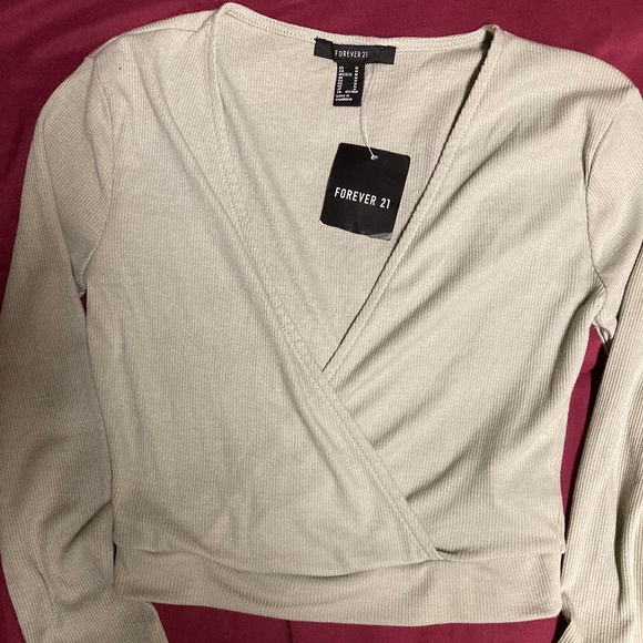 NWT Sage Crop Top - Picture 1 of 5